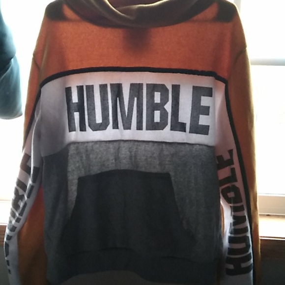Sweater - Picture 1 of 4